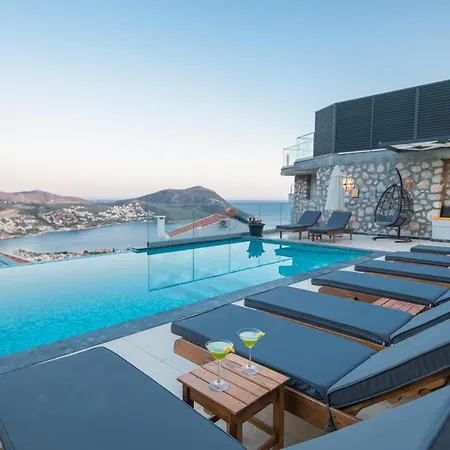 Unlimited 2 Luxury 6 Bedroom Villa *