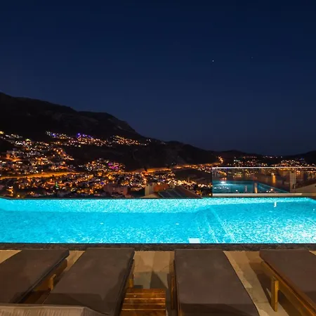 Unlimited 2 Luxury 6 Bedroom *