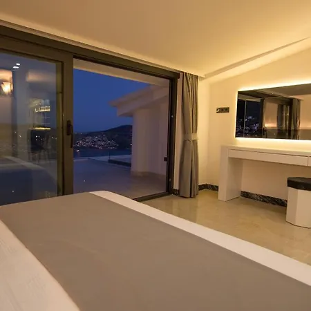 Unlimited 2 Luxury 6 Bedroom Villa