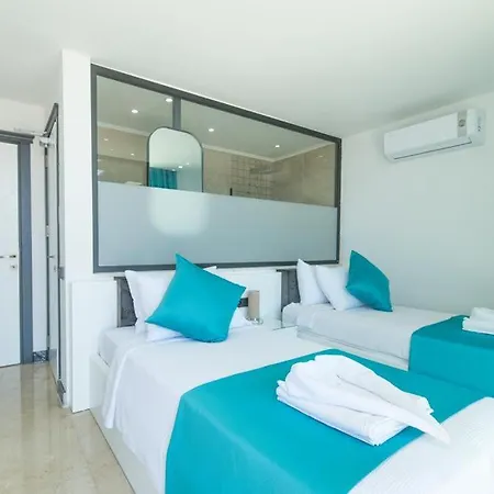 Unlimited 2 Luxury 6 Bedroom Villa Kaş