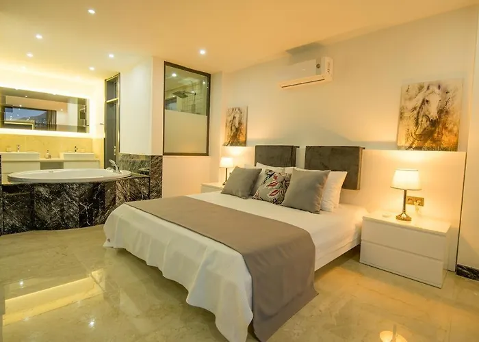 Villa Unlimited 2 Luxury 6 Bedroom Kaş