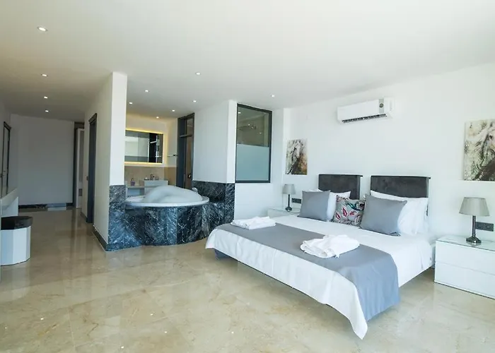 Unlimited 2 Luxury 6 Bedroom * Kaş