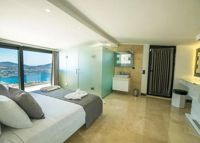 Unlimited 2 Luxury 6 Bedroom Villa