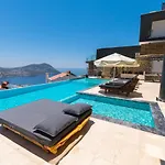Unlimited 2 Luxury 6 Bedroom